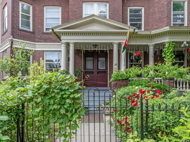 25 Buell Street, Burlington, VT 05401