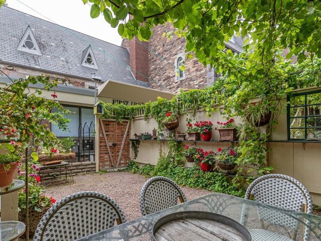 25 Buell Street, Burlington, VT 05401