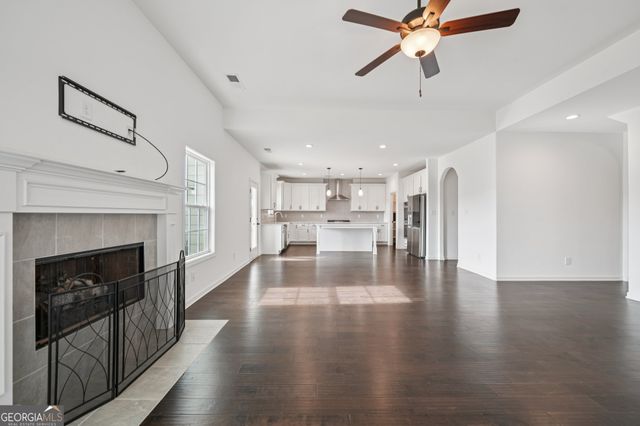 15 Corsican Court, Newnan, GA 30265