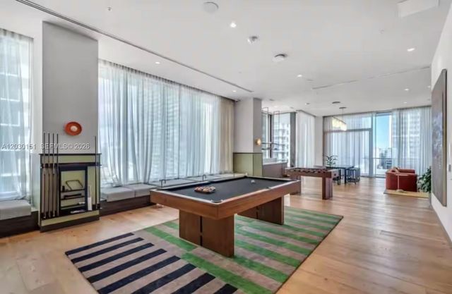 11 NE 6th St 1212, Miami, FL 33132