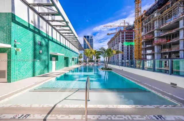 11 NE 6th St 1212, Miami, FL 33132