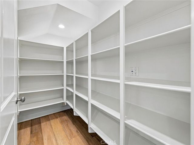 75 Thornapple, Irvine, CA 92620