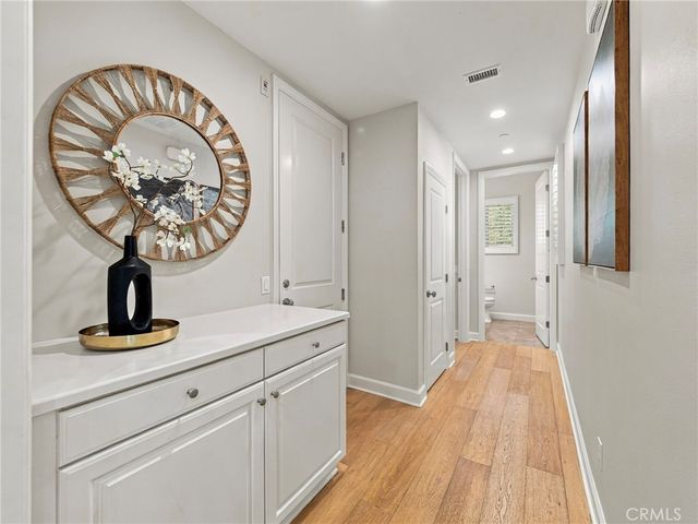 75 Thornapple, Irvine, CA 92620