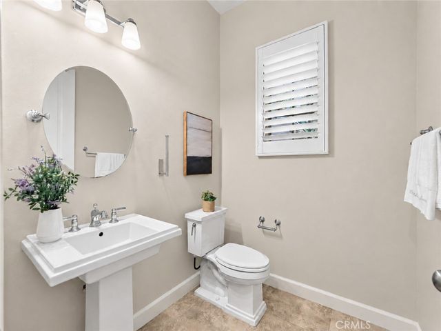 75 Thornapple, Irvine, CA 92620