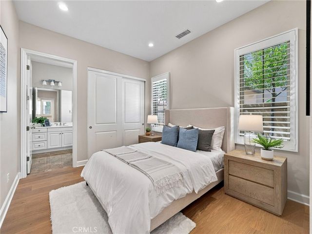 75 Thornapple, Irvine, CA 92620