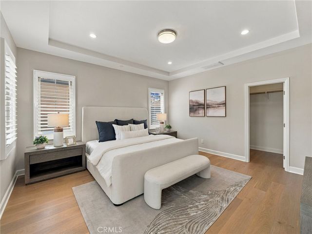 75 Thornapple, Irvine, CA 92620