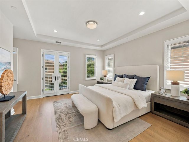 75 Thornapple, Irvine, CA 92620