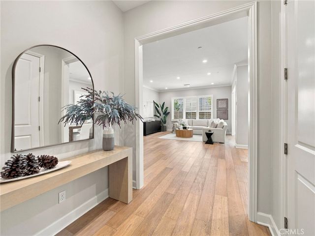 75 Thornapple, Irvine, CA 92620