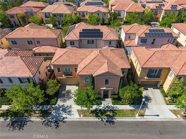 75 Thornapple, Irvine, CA 92620