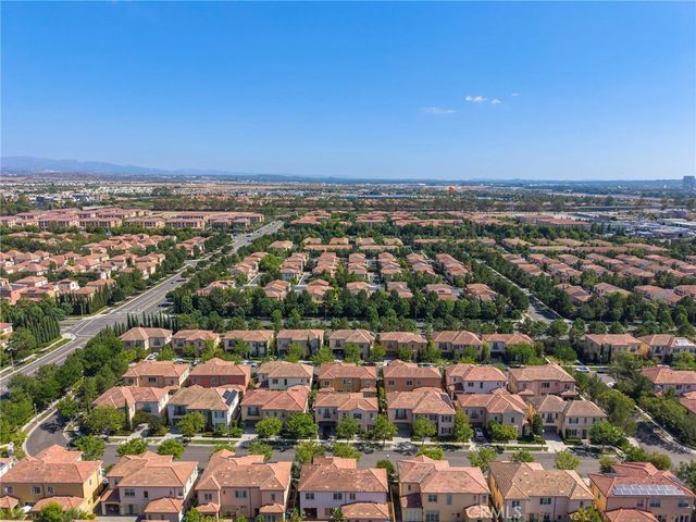 75 Thornapple, Irvine, CA 92620