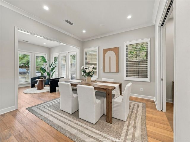 75 Thornapple, Irvine, CA 92620