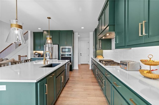 4911 Haskins Street, Shawnee, KS 66216