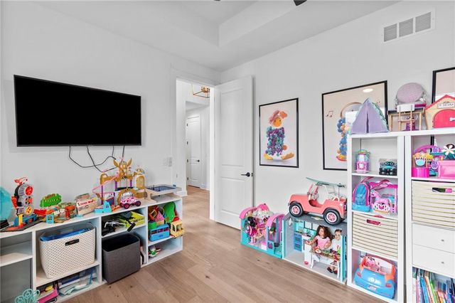 4911 Haskins Street, Shawnee, KS 66216