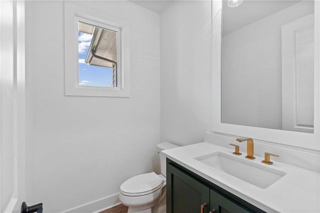 4911 Haskins Street, Shawnee, KS 66216