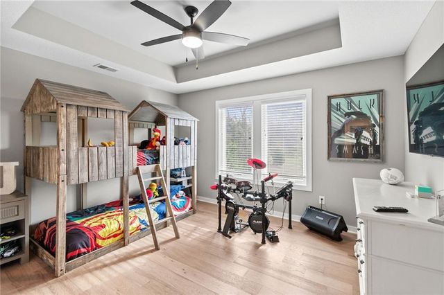 4911 Haskins Street, Shawnee, KS 66216