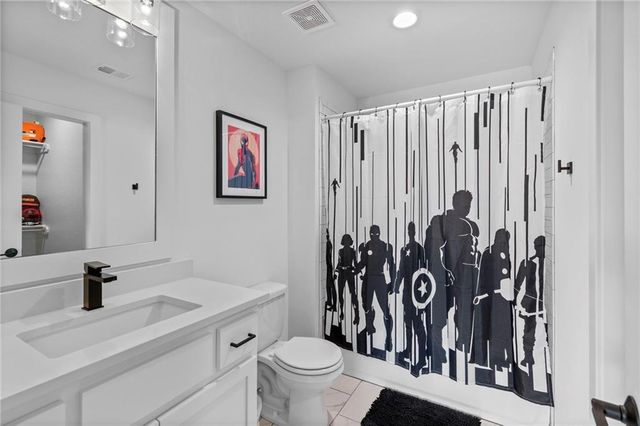 4911 Haskins Street, Shawnee, KS 66216