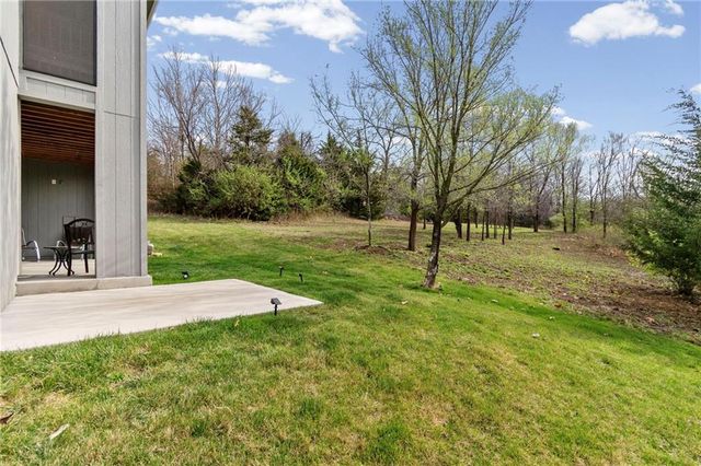 4911 Haskins Street, Shawnee, KS 66216