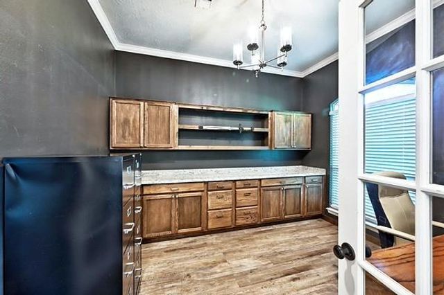 11 W Lake Forest Court, Conroe, TX 77384