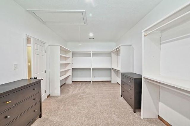 11 W Lake Forest Court, Conroe, TX 77384