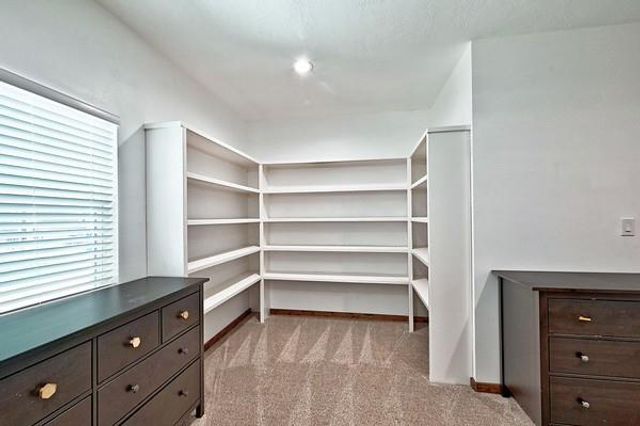 11 W Lake Forest Court, Conroe, TX 77384