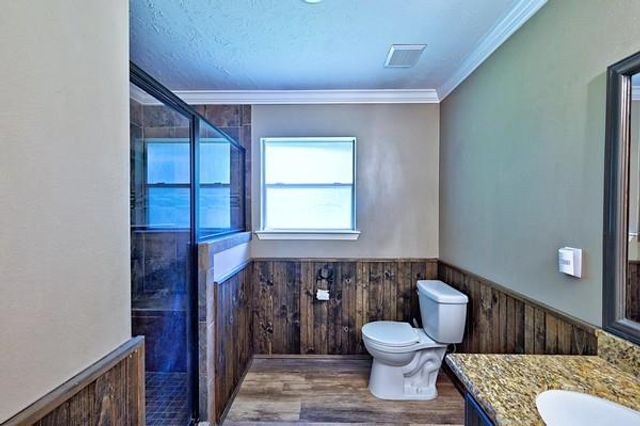 11 W Lake Forest Court, Conroe, TX 77384