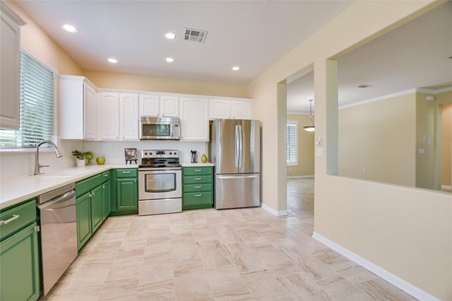 104 Grapevine LN, Georgetown, TX 78633