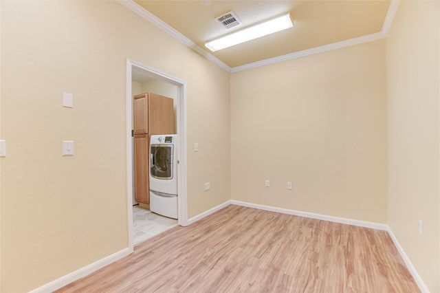 104 Grapevine LN, Georgetown, TX 78633