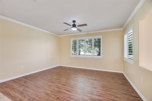 104 Grapevine LN, Georgetown, TX 78633