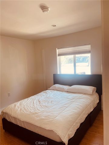 20110 Vintage, Chatsworth, CA 91311