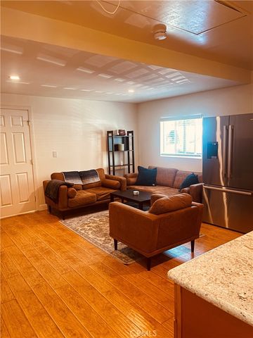 20110 Vintage, Chatsworth, CA 91311
