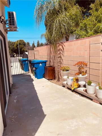 20110 Vintage, Chatsworth, CA 91311