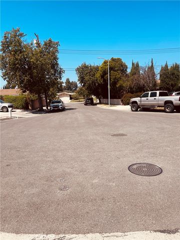 20110 Vintage, Chatsworth, CA 91311