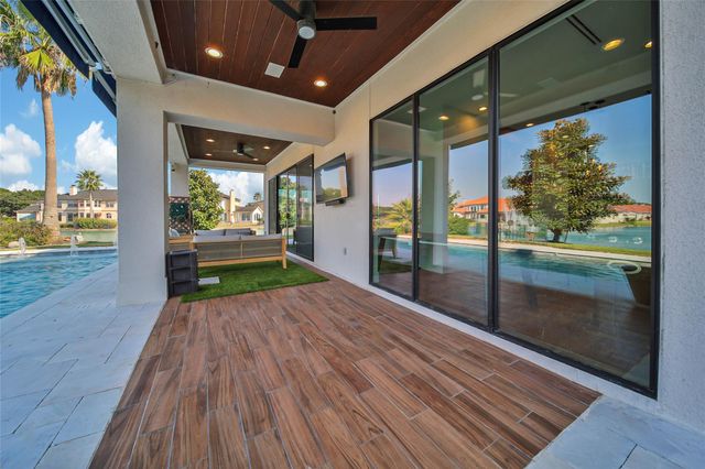 2111 Water Canyon Court, Houston, TX 77077