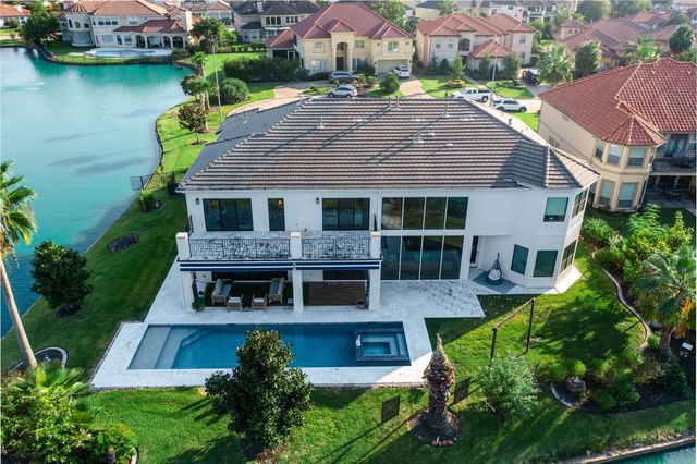 2111 Water Canyon Court, Houston, TX 77077