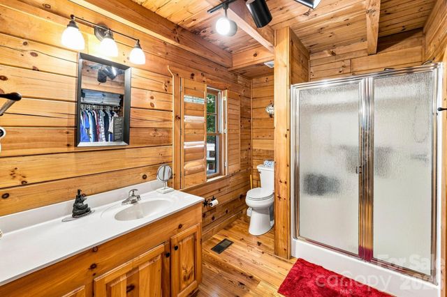 450 Starling Road, Lake Lure, NC 28746