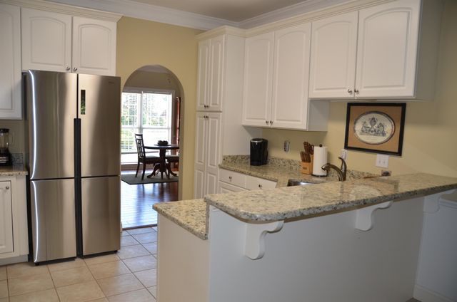 85 Greenbriar Ave., Pawleys Island, SC 29585