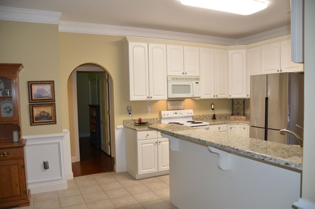 85 Greenbriar Ave., Pawleys Island, SC 29585