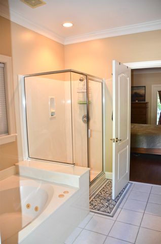 85 Greenbriar Ave., Pawleys Island, SC 29585