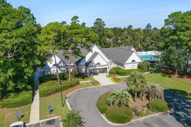 85 Greenbriar Ave., Pawleys Island, SC 29585