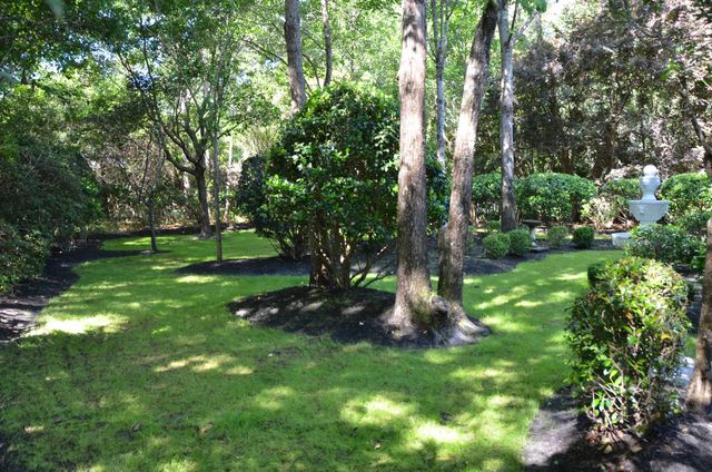 85 Greenbriar Ave., Pawleys Island, SC 29585