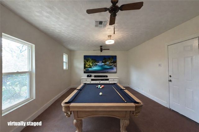 126 N Janin Cir, Portland, TX 78374