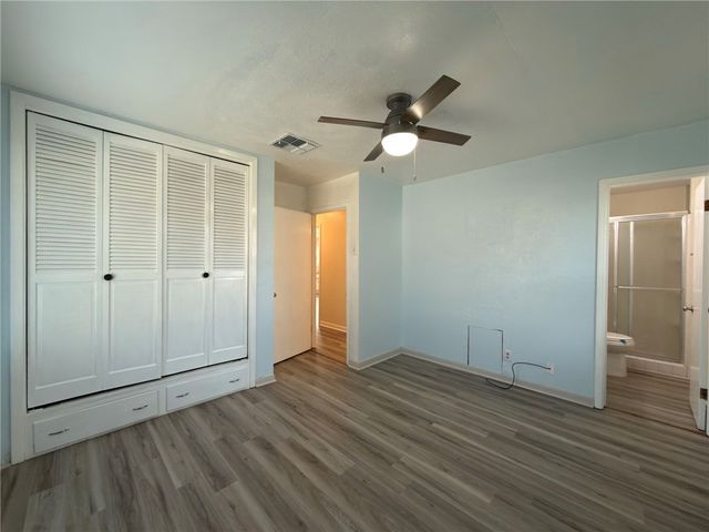 126 N Janin Cir, Portland, TX 78374