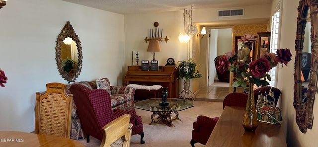 6500 TARASCAS Drive, El Paso, TX 79912