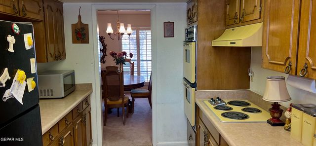 6500 TARASCAS Drive, El Paso, TX 79912