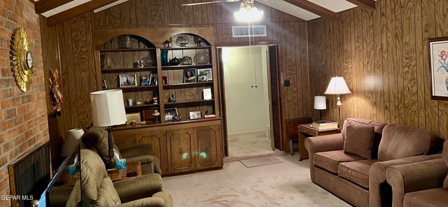 6500 TARASCAS Drive, El Paso, TX 79912