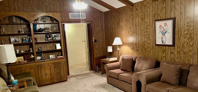 6500 TARASCAS Drive, El Paso, TX 79912