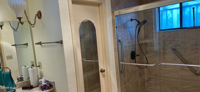 6500 TARASCAS Drive, El Paso, TX 79912