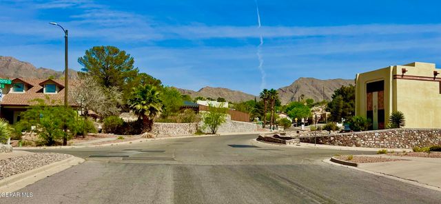 6500 TARASCAS Drive, El Paso, TX 79912