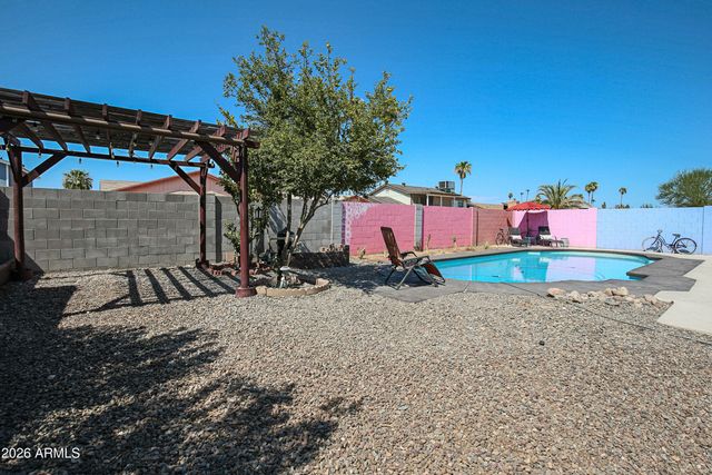 3724 W Charter Oak Road, Phoenix, AZ 85029