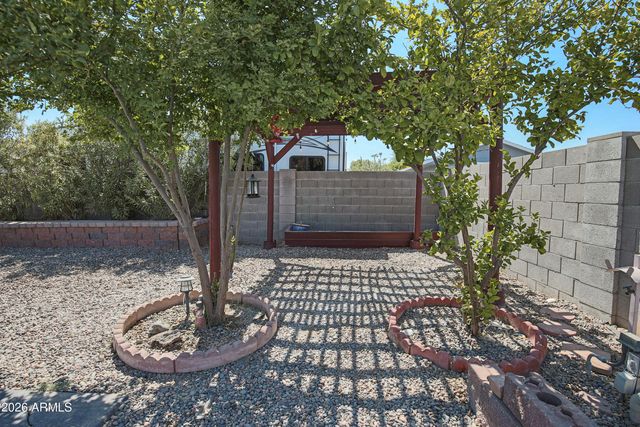 3724 W Charter Oak Road, Phoenix, AZ 85029
